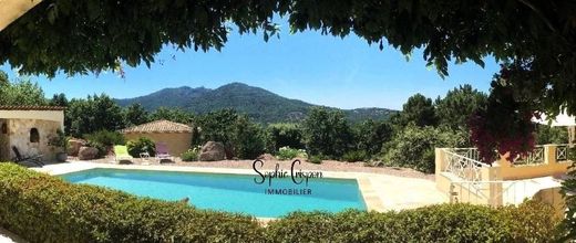 Villa in Les Adrets-de-l'Estérel, Var