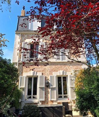 Luxury home in Chatou, Yvelines