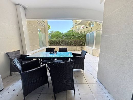 Apartment in Cannes La Bocca, Alpes-Maritimes