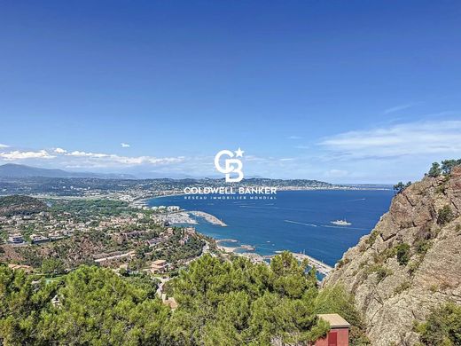 Villa in Théoule-sur-Mer, Alpes-Maritimes