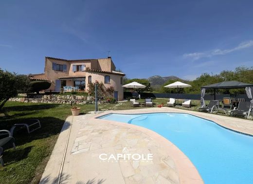 Villa en La Gaude, Alpes Marítimos