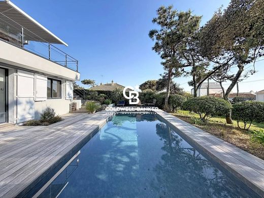 Luxury home in Les Sables-d'Olonne, Vendée