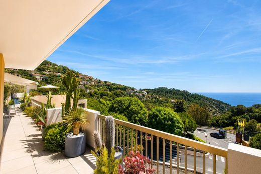 Apartment / Etagenwohnung in Èze, Alpes-Maritimes