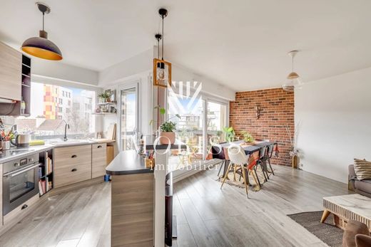 Apartment in Montreuil, Seine-Saint-Denis