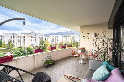 Appartement in Saint-Genis-Pouilly, Ain