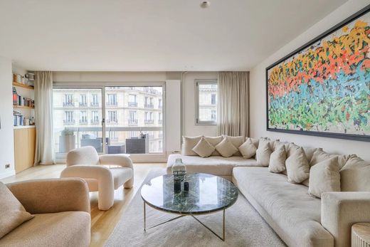 Apartment in Neuilly-sur-Seine, Hauts-de-Seine