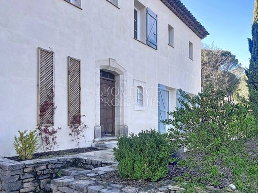 Rustik ya da çiftlik Tourves, Var