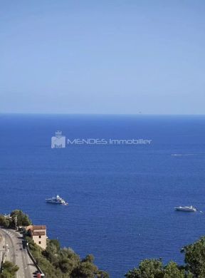 Apartment / Etagenwohnung in Èze, Alpes-Maritimes