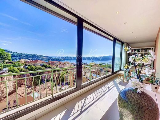 Villefranche-sur-Mer, Alpes-Maritimesのアパートメント