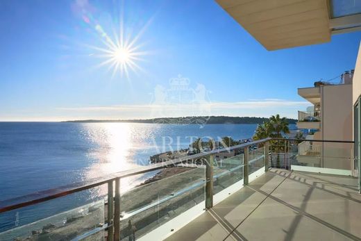 Apartment / Etagenwohnung in Cannes, Alpes-Maritimes