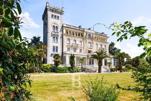 Apartment in Pau, Pyrénées-Atlantiques