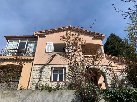 Casa de lujo en Tourrette-Levens, Alpes Marítimos