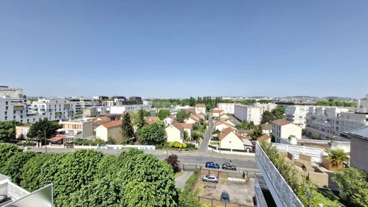Apartment in Colombes, Hauts-de-Seine