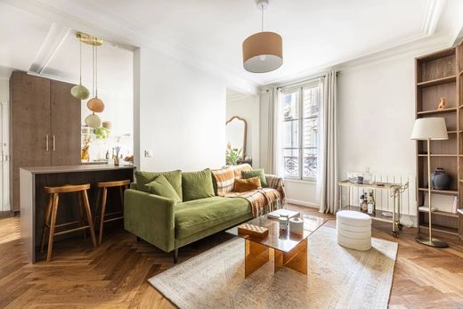 Apartment in La Muette, Auteuil, Porte Dauphine, Paris
