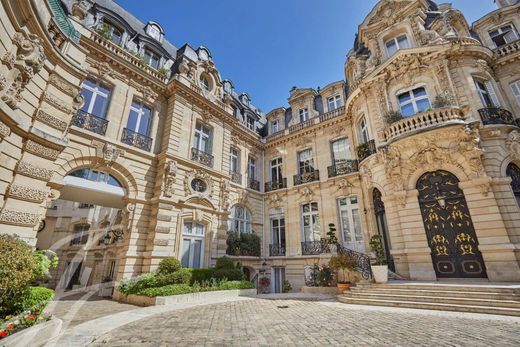 Apartment in Monceau, Courcelles, Ternes, Paris