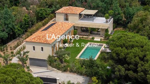 ﻓﻴﻼ ﻓﻲ Ramatuelle, Var