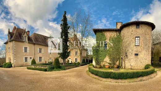 Castelo - Cherves-Châtelars, Charente