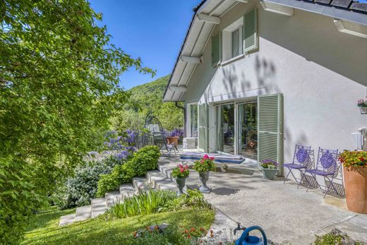 Casa de lujo en Saint-Jean-d'Arvey, Saboya