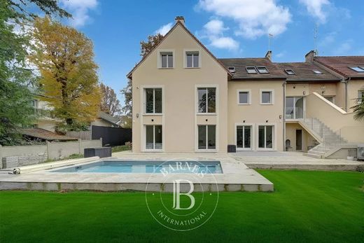 Luxury home in Le Chesnay, Yvelines
