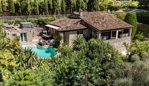 Luxus-Haus in Mougins, Alpes-Maritimes
