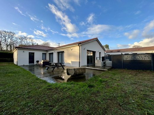 Casa di lusso a Saint-Brevin-les-Pins, Loira Atlantica