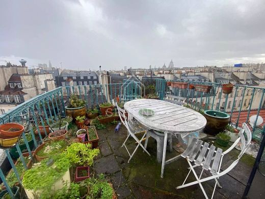 Apartment in Saint-Germain, Odéon, Monnaie, Paris