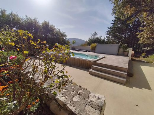 Villa in Coursegoules, Alpes-Maritimes