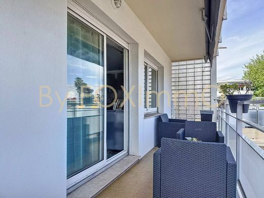 Piso / Apartamento en Villeneuve-Loubet, Alpes Marítimos