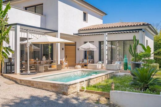 Luxury home in Mougins, Alpes-Maritimes