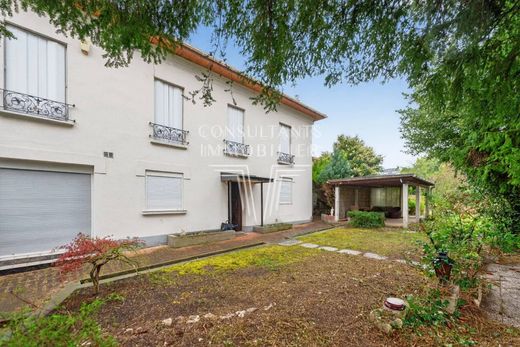 Luksusowy dom w Issy-les-Moulineaux, Hauts-de-Seine