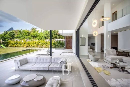 Villa - Tamarin, Black River District