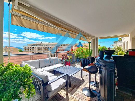 Apartment in Menton, Alpes-Maritimes