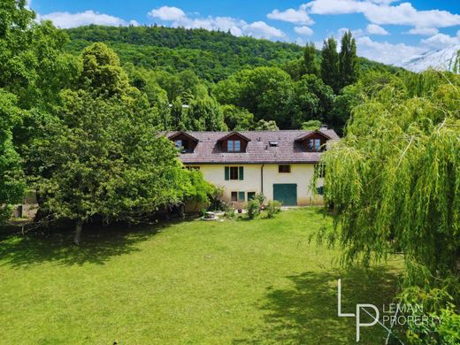 Maison de luxe à Saint-Cergues, Haute-Savoie