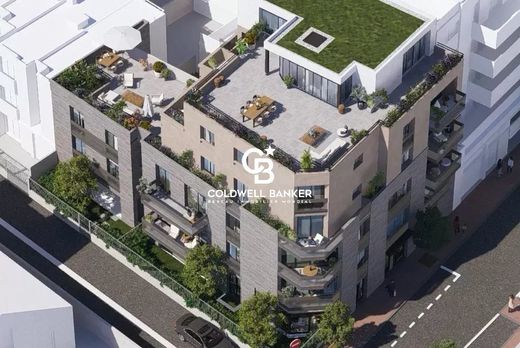 Apartment in Issy-les-Moulineaux, Hauts-de-Seine