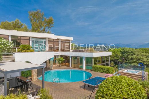 ﻓﻴﻼ ﻓﻲ كان, Alpes-Maritimes