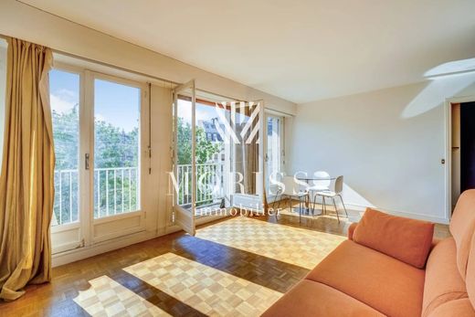 Apartment in Monceau, Courcelles, Ternes, Paris