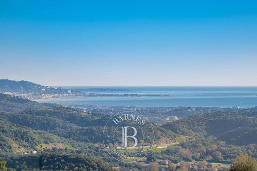 Βίλα σε Mandelieu-la-Napoule, Alpes-Maritimes