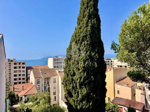 Apartment in Cannes, Alpes-Maritimes