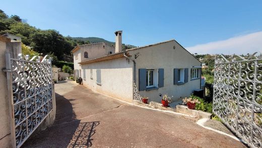 Luxus-Haus in Mandelieu-la-Napoule, Alpes-Maritimes