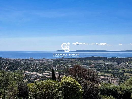 Grond in Bormes-les-Mimosas, Var