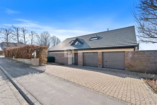 Luxury home for sale in Wolwelange