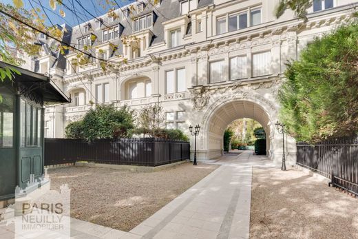 Apartment in Neuilly-sur-Seine, Hauts-de-Seine