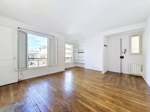 Apartment in La Muette, Auteuil, Porte Dauphine, Paris