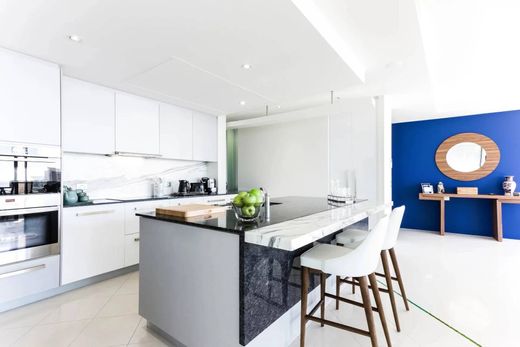 Suresnes, Hauts-de-Seineのアパートメント