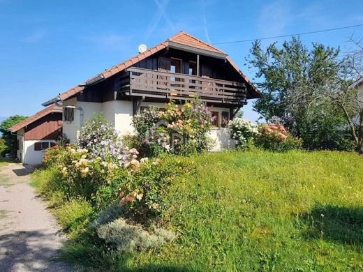 Maison de luxe à Marin, Haute-Savoie