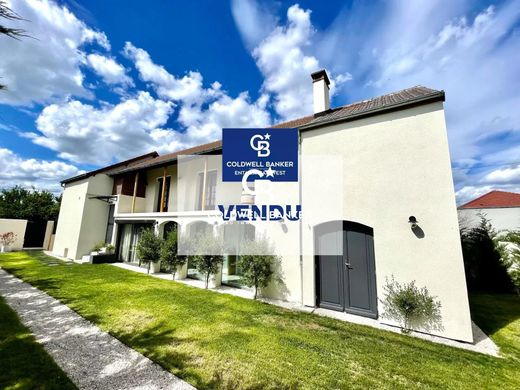Luxury home in Chatou, Yvelines