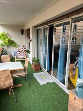 Apartament w Le Perreux-sur-Marne, Val-de-Marne