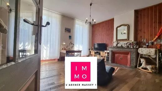 豪宅  Tarbes, Hautes-Pyrénées