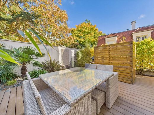 Элитный дом, Châtenay-Malabry, Hauts-de-Seine