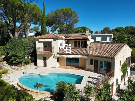 Luxe woning in Fréjus, Var